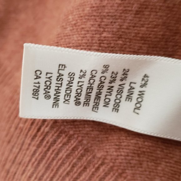 Banana Republic wool sweater vest (size XS) - Picture 3 of 11